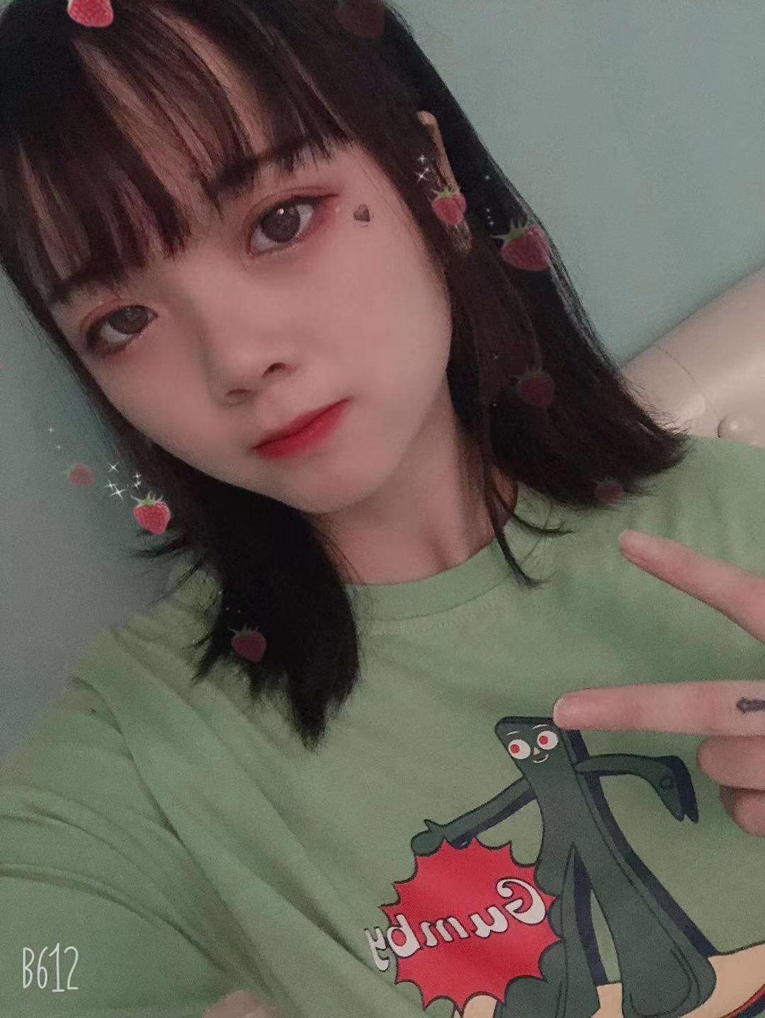 18岁大眼清纯小萝莉，人比照片好看，服务好，让人怜惜 第2张