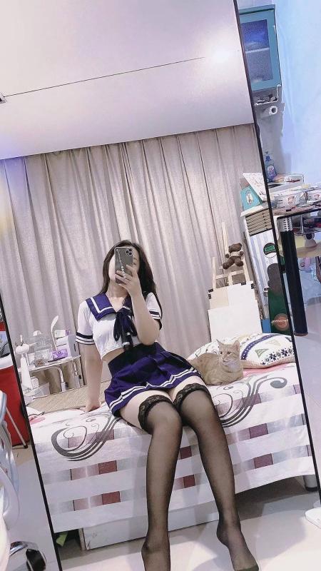 制服系刘月老师 第1张
