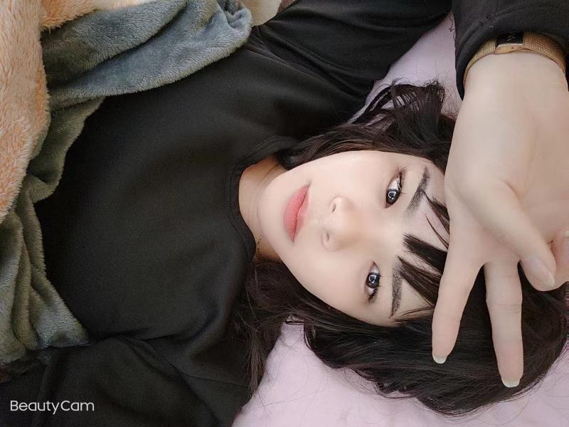 很嫩可以舌吻 第1张